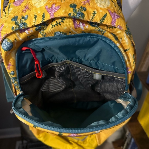 Osprey Yellow Floral Daypack - Picture 6 of 7